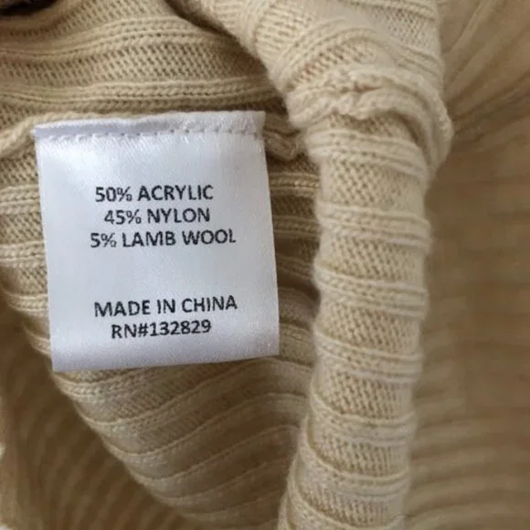 Lovers and Friends Ivory Sweater Size S - Picture 7 of 8